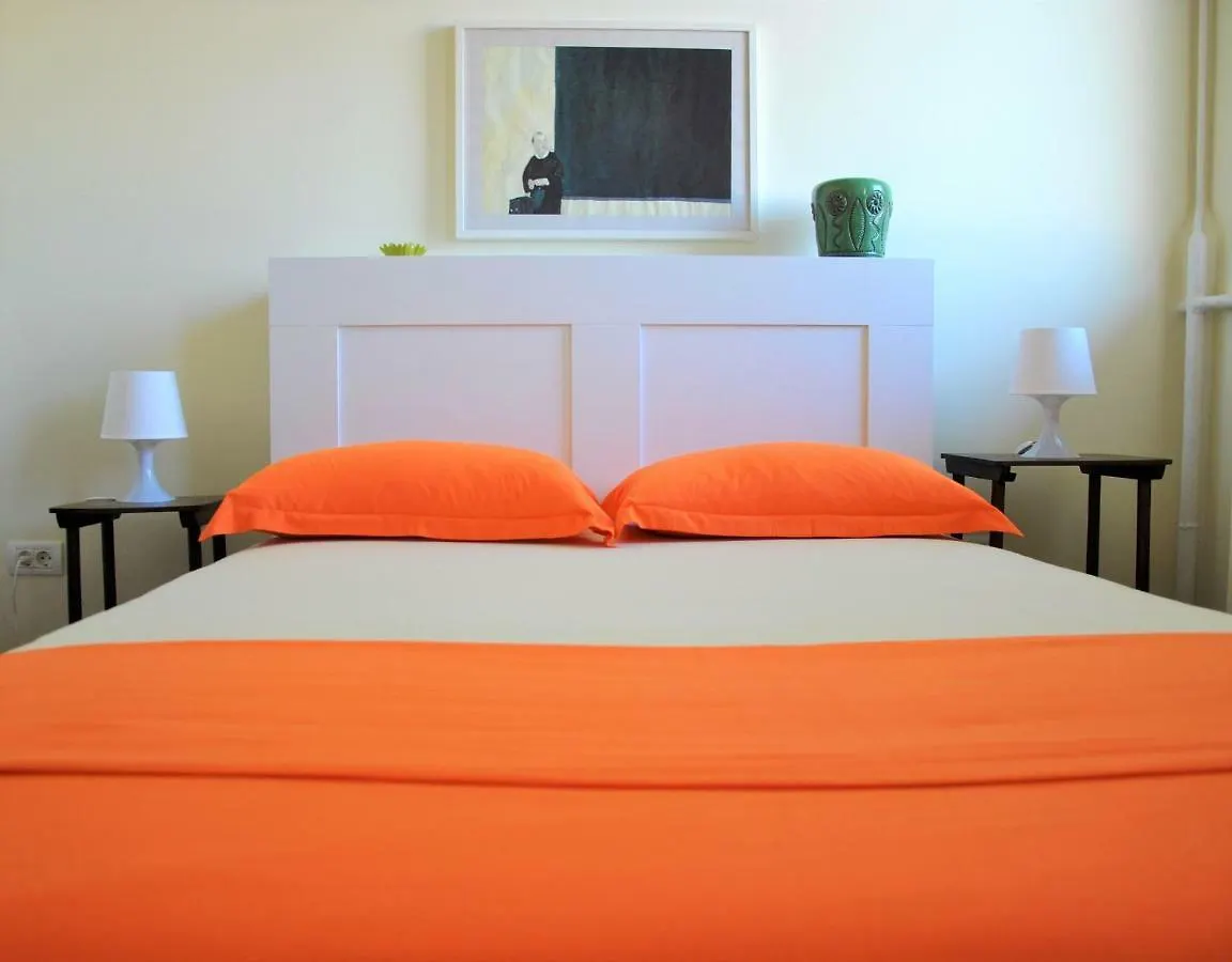 Super Central & Modern Apartment - Great View contacts
